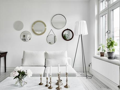 Composiciones decorativas elegantes repitiendo elementos