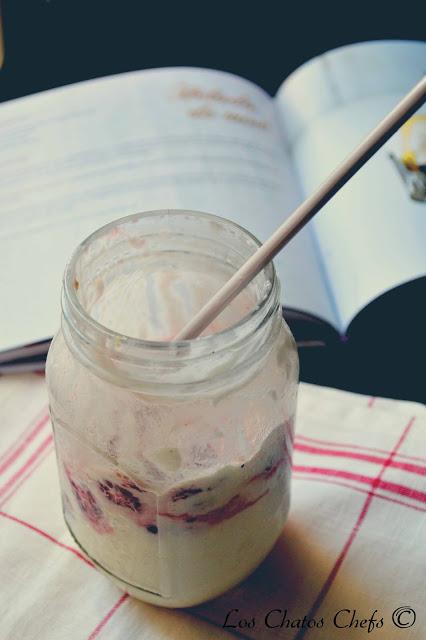 El libro del mes: (Junio 2015). Helado de miel y compota de cerezas