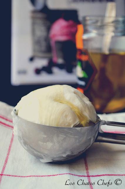 El libro del mes: (Junio 2015). Helado de miel y compota de cerezas