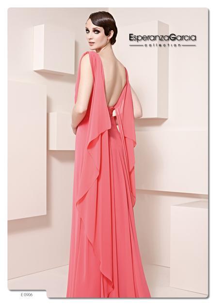 Esperanza García vestido coral espala