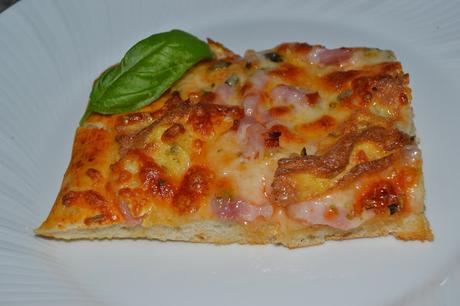 Pizza de Bacon Tortilla y Queso Roquefort