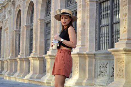 Outfit | Brown shorts