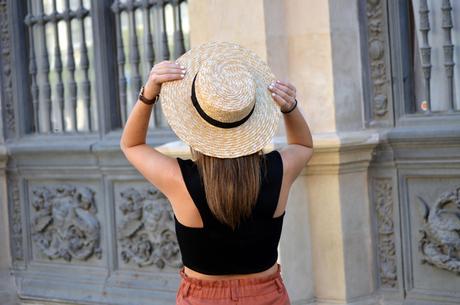 Outfit | Brown shorts