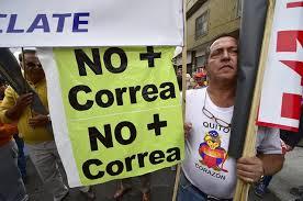 Fuera #Correa le gritan en Ecuador