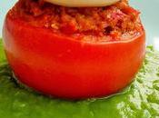 Tomates rellenos arroz soja texturizada crema guisantes