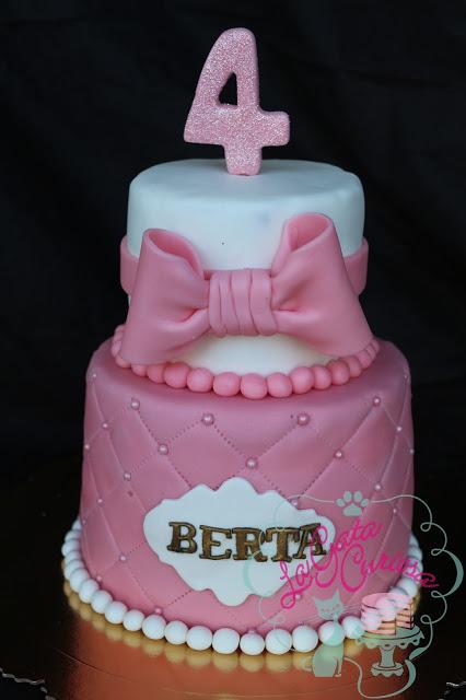 TARTA FONDANT ELEGANTE PARA BERTA