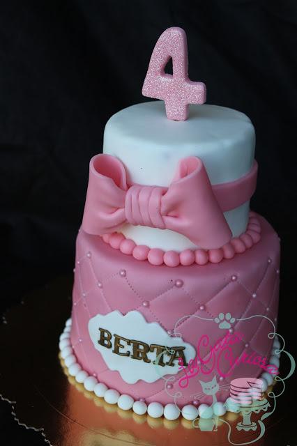 TARTA FONDANT ELEGANTE PARA BERTA