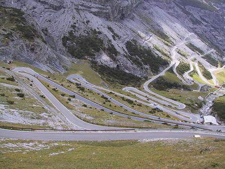 VIAJE EN MOTO A LOS ALPES STELVIO