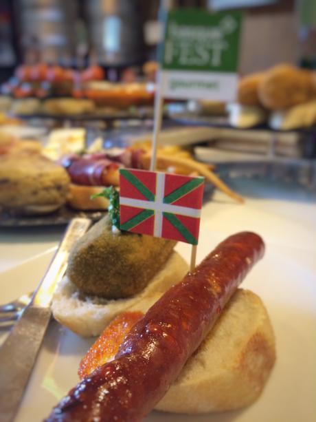 ¿Vacaciones en Bilbao? Aquí tienes tu guía de pinchos bilbao turismo, guia de pinchos bilbao, pinchos bilbao, pintxos bilbao, viaje a bilbao, bar charly, plaza nueva bilbao