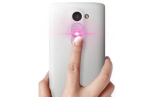 LG León botones traseros