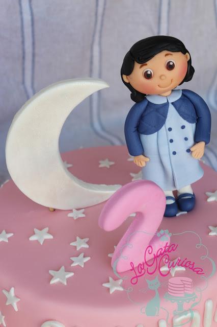 TARTA FONDANT NIÑA CON LUNA PARA CLAUDIA