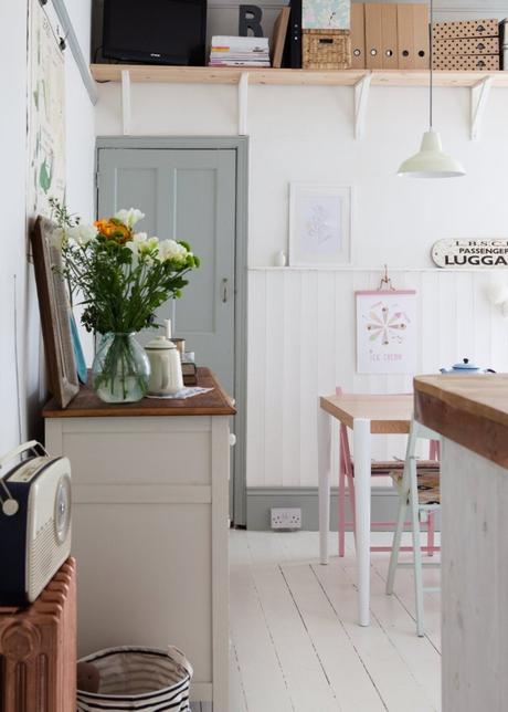 Quedamos en la cocina Lovely modern vintage kitchen // Hermosa cocina vintage moderno // casahaus.net
