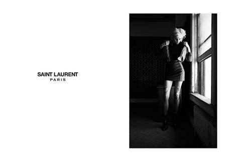 Julia Cumming vuelve para la campaña de Saint Laurent