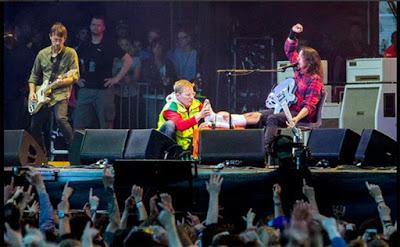 Foo Fighters volverán este sábado a los escenarios tras el accidente de Dave Grohl