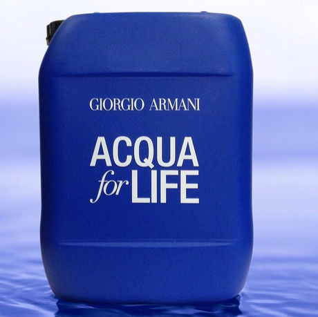 Aqua for life by Giorgio Armani: Sobreviviendo con 10 litros de agua al día