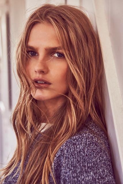 Aneta Pajak posa para el lookbook de junio de Massimo Dutti