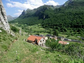 Valle de Lago-Puexu'l Agua-Pena Tchantacabatchos-Pena la Tchaguna-Las Cruces