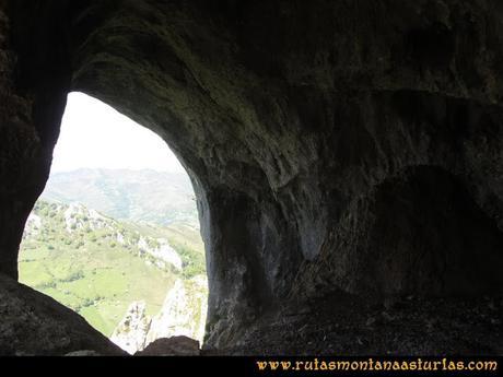 Ruta Les Campes Peña Mea: Abrigo