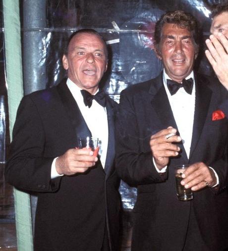 Frank Sinatra & Dean Martin cantando para la Mafia; Westchester Theare (1977)