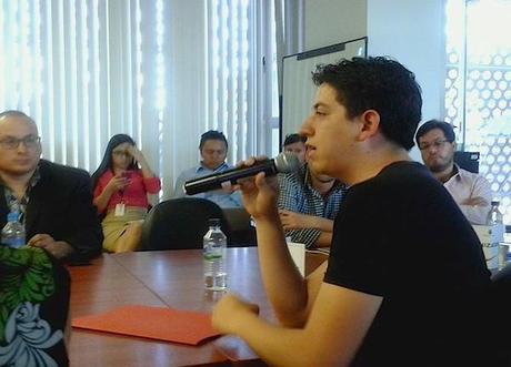 Representando a Creative Commons en la Asamblea Nacional Andrés Delgado de CC Ecuador interviene en la Comisión General