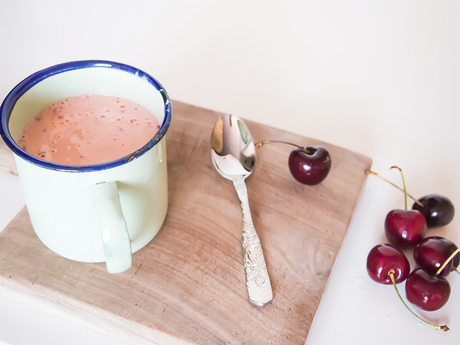 Smoothie de mango y cerezas Smoothie de mango y cerezas