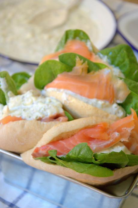Pita relleno de salmón al estilo griego lacucharazul_pita_relleno_salmón_3