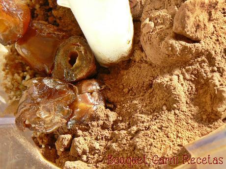 Bombones-bocaditos de cacao (y... Un descanso se lo tiene bien merecido todo mundo)