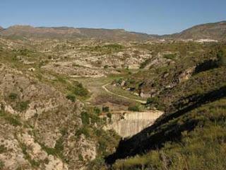 El problemático lodazal de los sedimentos de los embalses