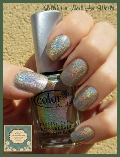 Kismet (Halo Hues de Color Club) con estampado tropical