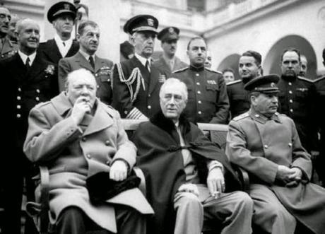 Stalin frente a los otros líderes de la Segunda Guerra Mundial