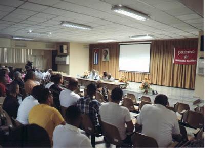 Fidel Castro en el Instituto de Investigaciones de la Industria Alimenticia [+ fotos]