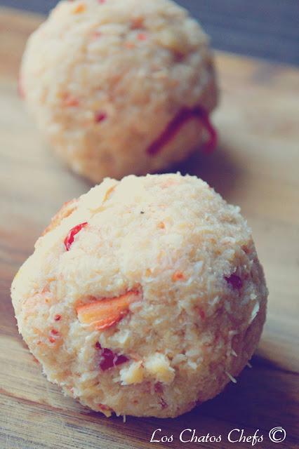 Crab balls con salsa