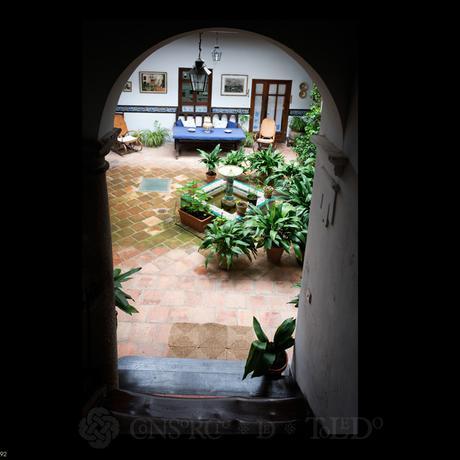 Pedazos de Barro en Toledo