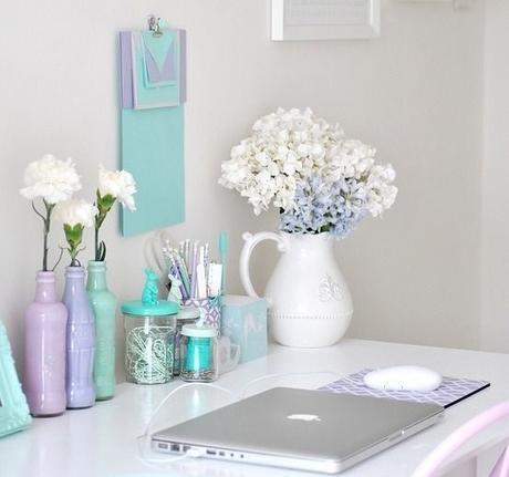 10 ESPACIOS DE TRABAJOS EN TONOS PASTEL