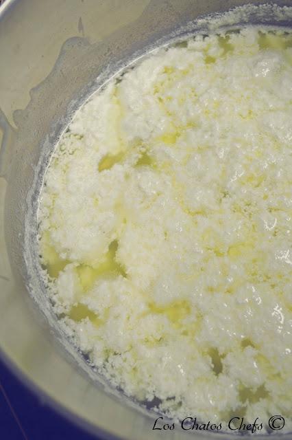 Ensalada con queso fresco de nectarinas y jamón de pato