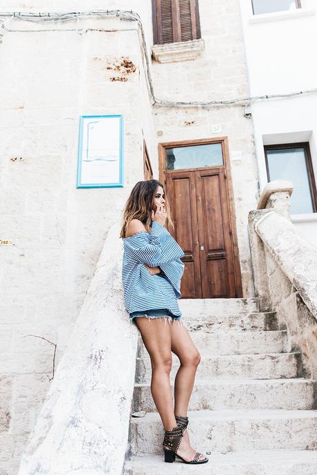 Polignano_A_Mare-Off_The_Shoulders_Top-Striped_Top-Levis-Louis_vuitton_Bag-Isabel_Marant-Shoes-Outfit-Guerlain-ROad_Trip-23