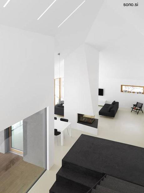 Moderna casa prefabricada de dos pisos en Eslovenia. Moderna casa prefabricada de dos pisos en Eslovenia.