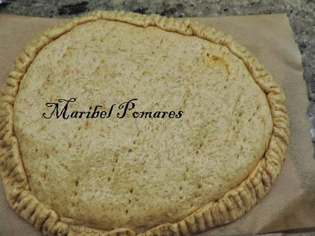 Empanada integral de pisto, huevo y atún.