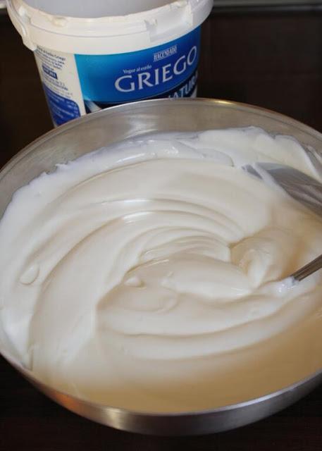 Labneh o queso casero con yogur لبنة