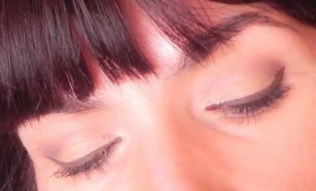 Bronce suave de verano (look y manicura)