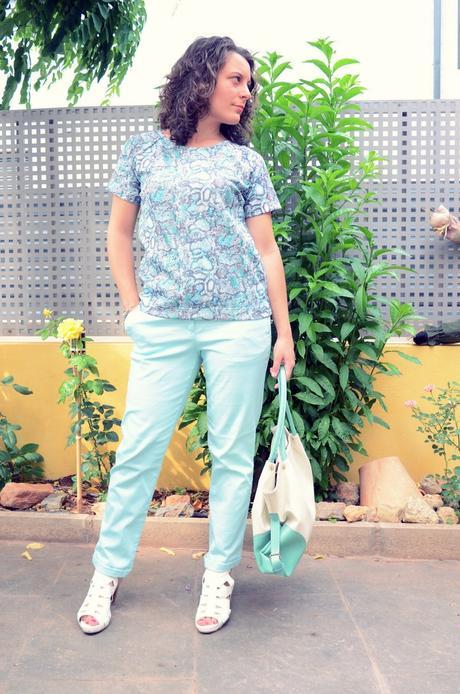 Mi vestido azul - Capri pants (16)