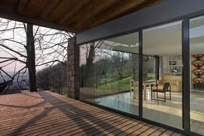 Casa Minima y Moderna en Kojetin