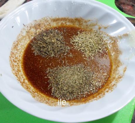 Muslitos de pollo a la miel con tomillo y romero