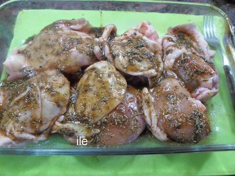 Muslitos de pollo a la miel con tomillo y romero