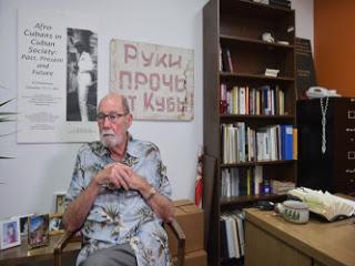 Wayne Smith: la política que aisló a EE.UU. y no a Cuba