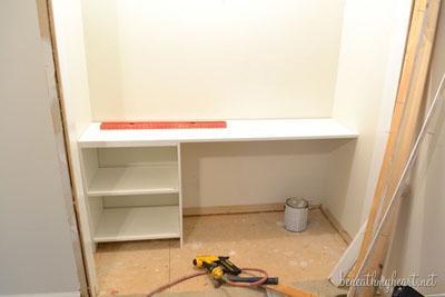 DIY: monta tu espacio de trabajo dentro de un armario DIY: monta tu espacio de trabajo dentro de un armario