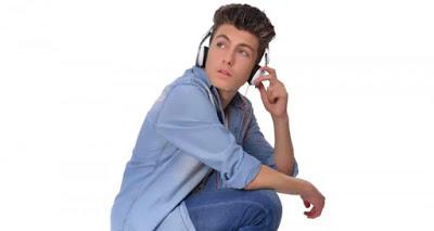 Aarón Blasco saca su primer disco, tras La Voz kids