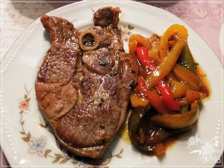 Cordero con pimientos