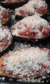 Berenjenas Rellenas de Tomates al Tomillo