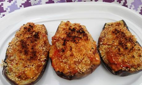Berenjenas Rellenas de Tomates al Tomillo